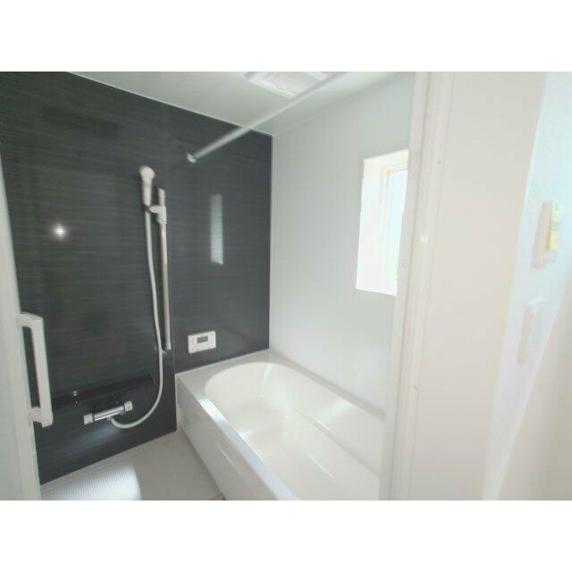 高断熱浴槽を使用しています。光熱費の節約にもなる省エネ仕様です（＊＾＾）ｖ