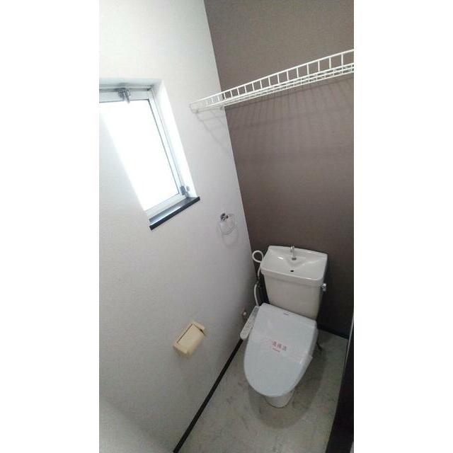 ★★トイレは嬉しい洗浄機能付き便座です♪★★