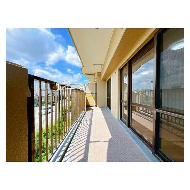 「バルコニー」日当たり良好です。