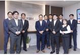 情報提供会社