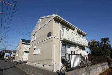 積水ハウス施工　テラスタイプの２世帯☆　南向きのお部屋です！