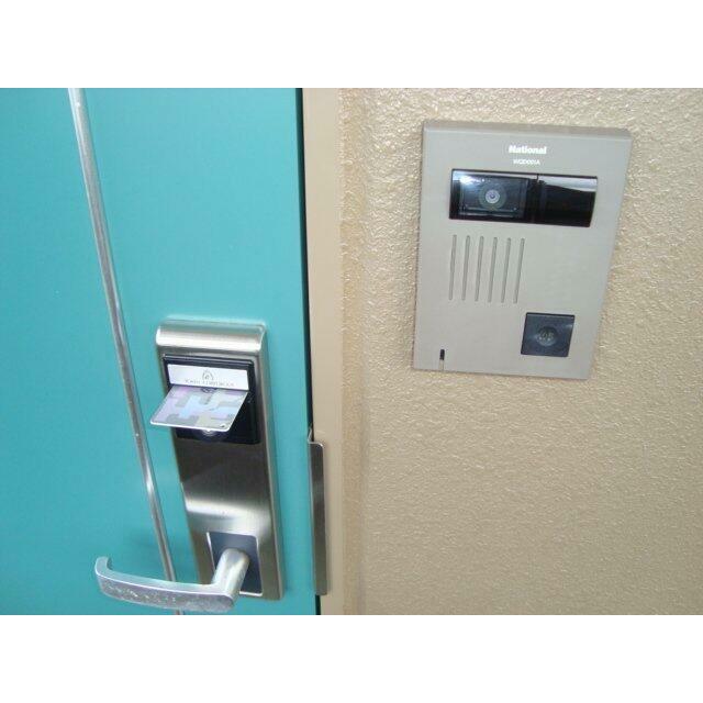 玄関（カードキー）