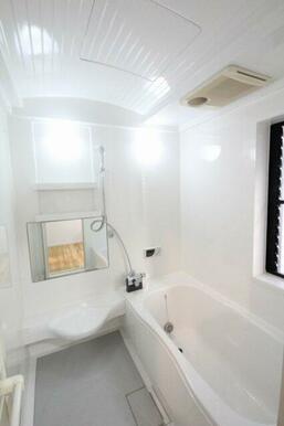 ゆったり過ごせるお風呂です