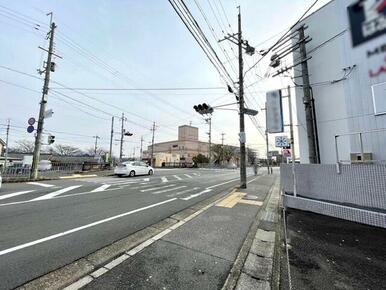 天神川通に面する物件です♪　ＪＲ・地下鉄・京福の３線利用可！
