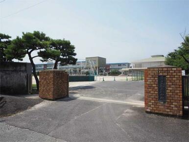 佐賀市立勧興小学校