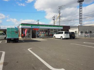 ファミリーマート 佐賀鹿江店