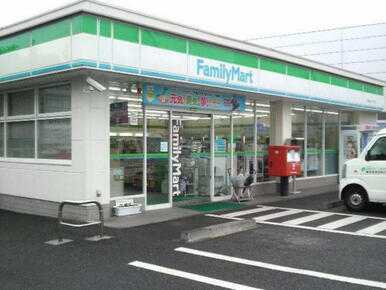 ファミリーマート町田忠生店