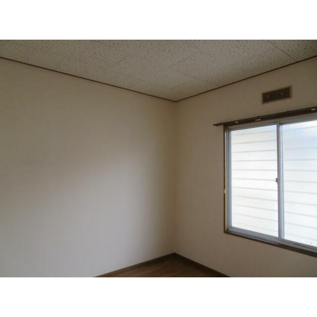 西側洋室４．２５帖