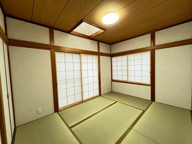 「和室」2面採光の暖かな和室です。
