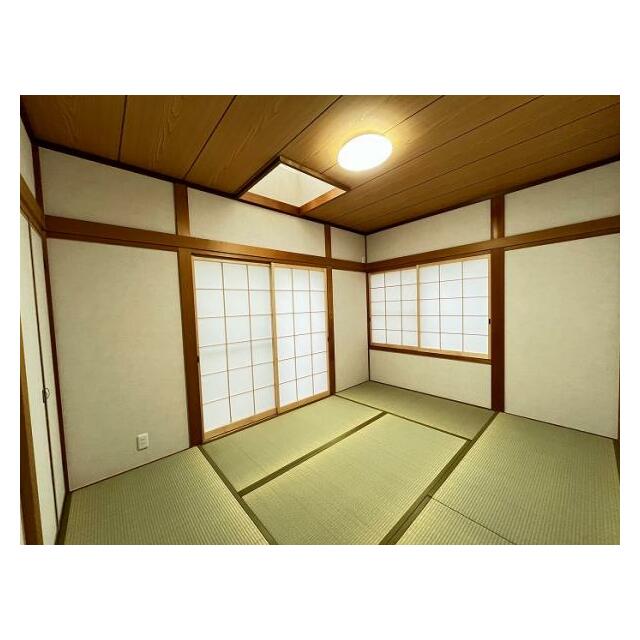 「和室」2面採光の暖かな和室です。