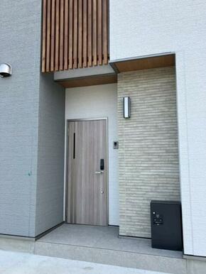 和風の落ち着いた外観です。