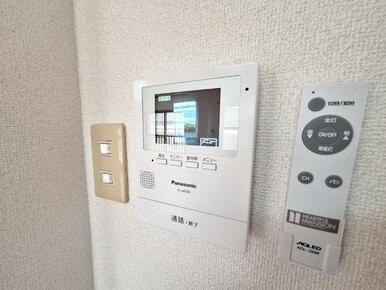 カメラ付インターホン