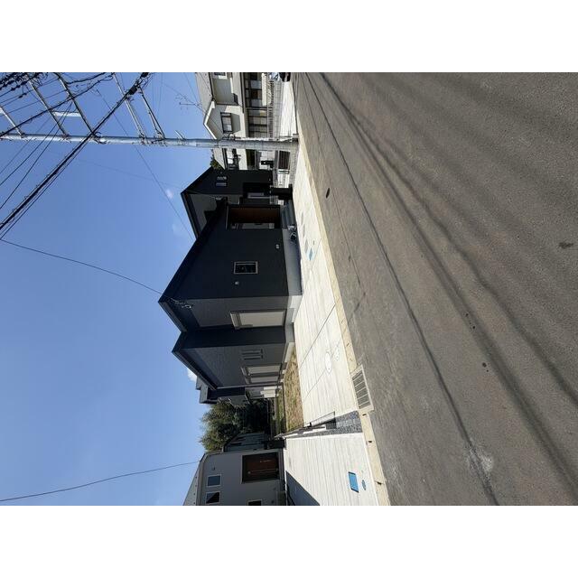 駐車場も広く車庫入れも楽々