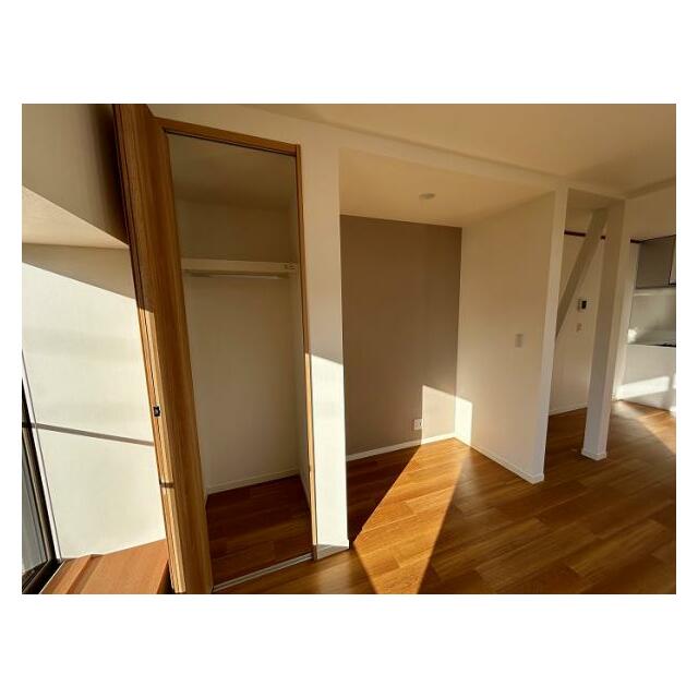 「LDK」広々とした収納スペースです