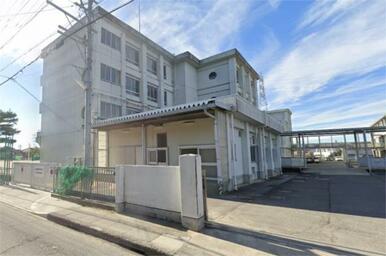 津島市立西小学校