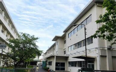 津島市立天王中学校