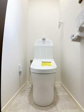 「2階トイレ」新品交換済みです