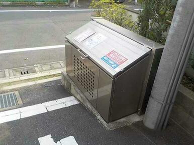 ごみ捨て場