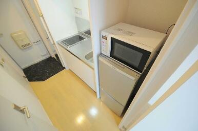 同シリーズの類似となります。現況を優先致します。