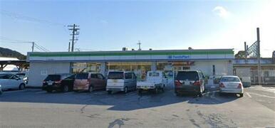 ファミリーマート多賀大社駅前店