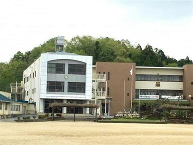 多賀町立多賀小学校