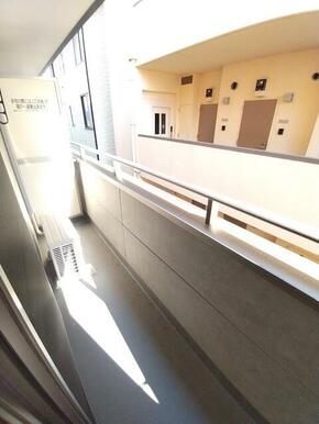 南向きのバルコニーです♪