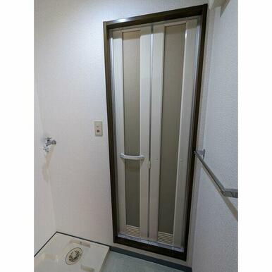 脱衣所・洗濯機置場
