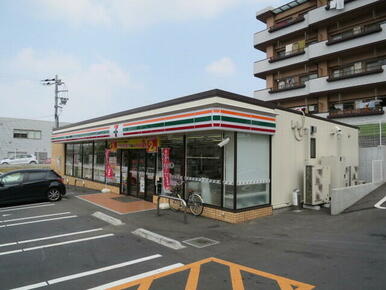 セブンイレブン横浜市ケ尾店