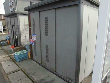 入居者様専用ゴミ庫です。