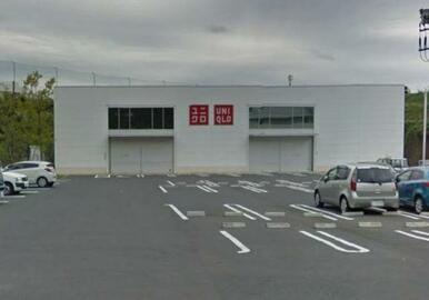 ユニクロ川崎市民プラザ通り店