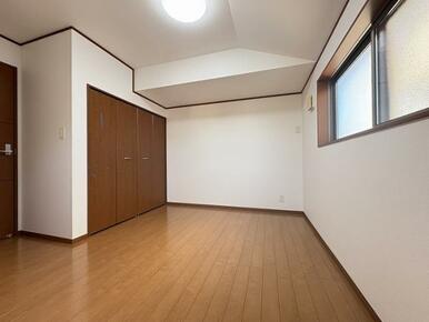 「洋室約6.5帖 (2)」