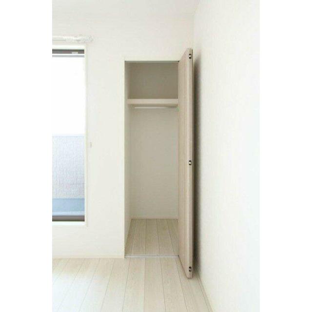 全居室収納付き！たっぷり収納できます♪大切なお洋服もスッキリ収納できます。※施工事例