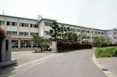 福井市立足羽中学校