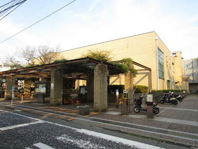 茅ヶ崎市立図書館