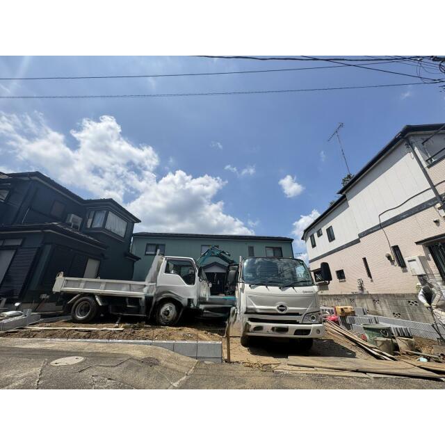 JR横浜線、小田急小田原線「町田」駅までバス10分バス停「ひなた村」まで徒歩4分