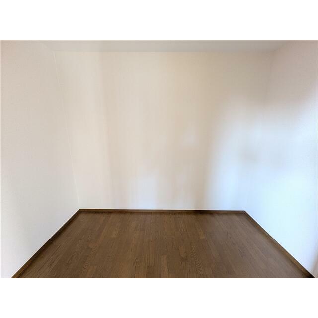 2F洋室のWICです。