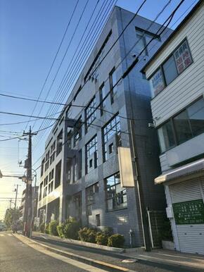 府中市立片町図書館