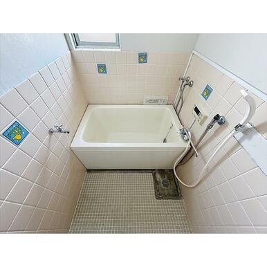 追い焚き機能のあるお風呂です