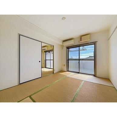 南側には和室が２間です