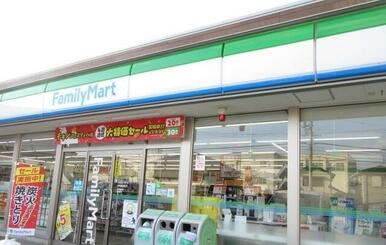 ファミリーマート松阪鎌田町店