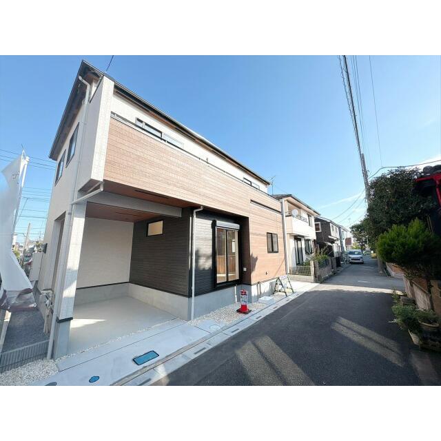【外観写真】全居室南向きの設計で、室内に明るい光が広がる住まいです。