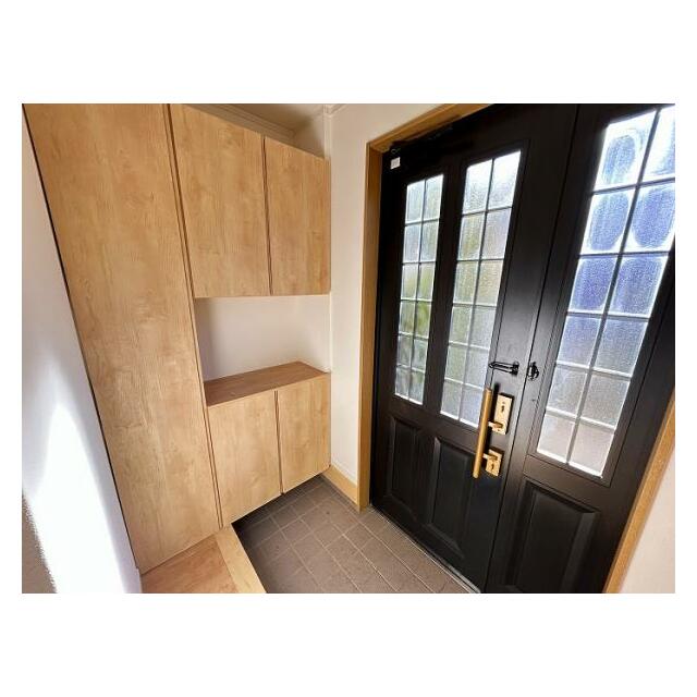 「玄関」新品交換済みのシューズボックスです