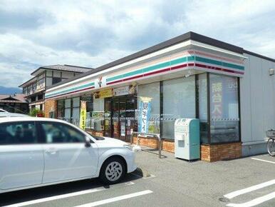 セブンイレブン福島成川店