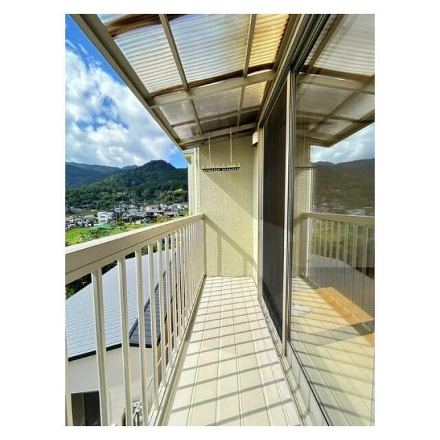 二階バルコニー