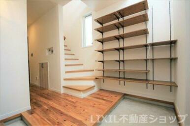 魅せる玄関収納、玄関から来客者様に驚きを