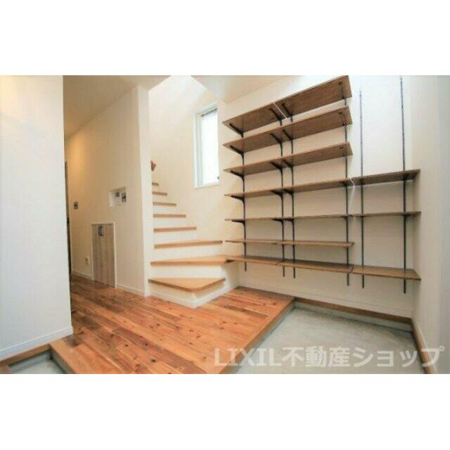 魅せる玄関収納、玄関から来客者様に驚きを