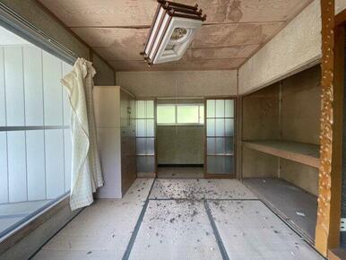 来客時にも便利な和室付き