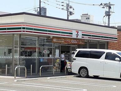セブンイレブン赤十字病院前店
