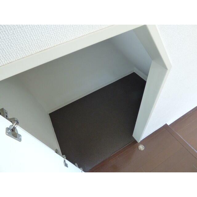★階段下収納です★