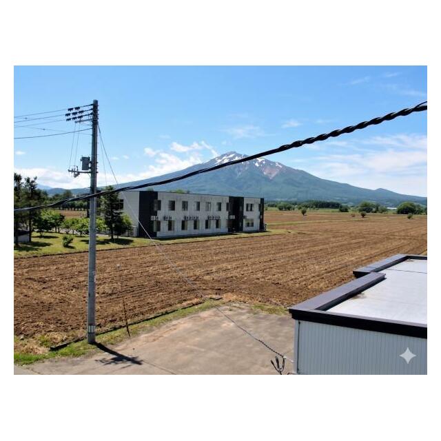 バルコニーからの眺望岩木山がきれいに見えます。